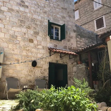 San Marco Vila Hvar Town